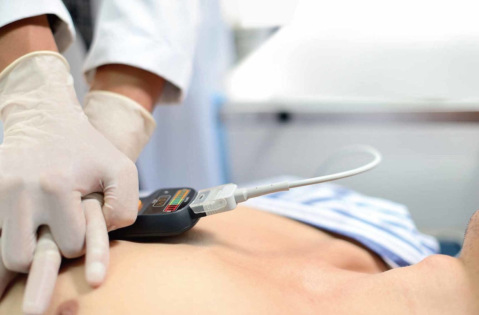 O que é e quais os benefícios do cardioversor? Confira! - Medicalway